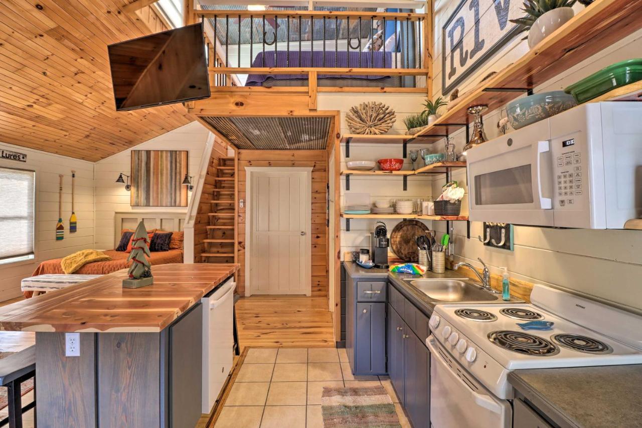 Pet-Friendly Studio With Loft And Mountain Views! エクステリア 写真