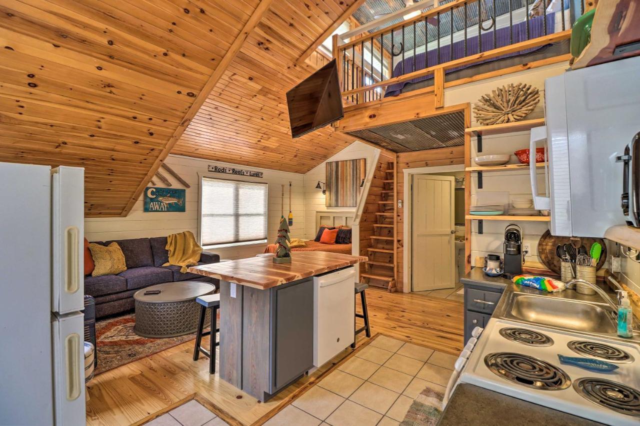 Pet-Friendly Studio With Loft And Mountain Views! エクステリア 写真