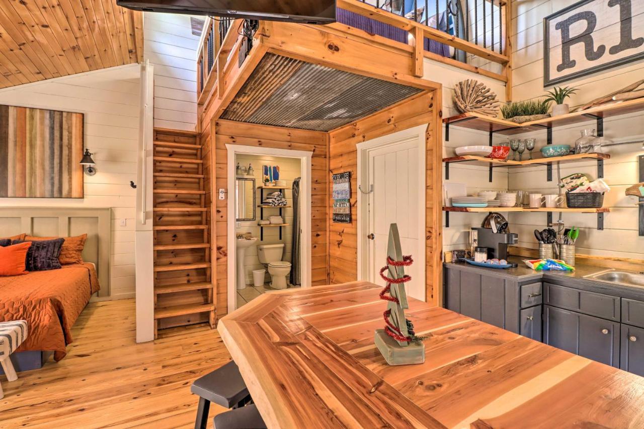 Pet-Friendly Studio With Loft And Mountain Views! エクステリア 写真