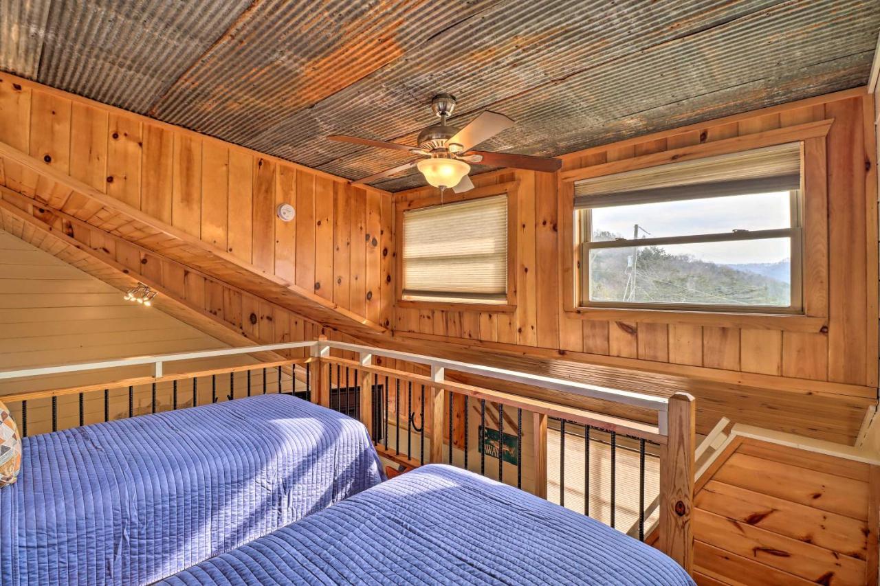 Pet-Friendly Studio With Loft And Mountain Views! エクステリア 写真